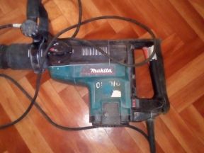 Аренда перфоратор Makita HR 5001 C