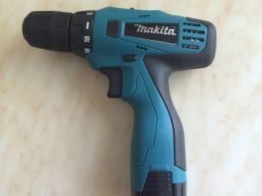 Новый шуруповёрт Makita 21V