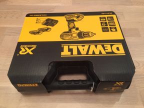 Дрель-шуруповерт DeWalt DCD771S2