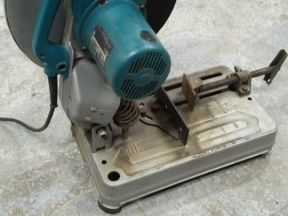  пила отрезная вертикальная Makita 2414NB