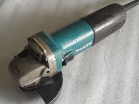 Болгарка Makita 9558HN