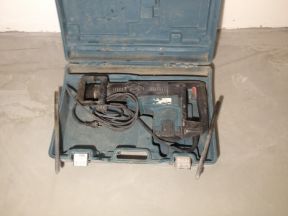 Перфоратор Makita HR5001C