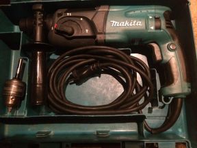 Перфоратор makita HR2470