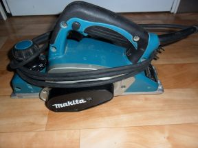 Рубанок makita KP0800 Практически новый