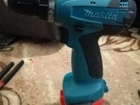 Шуруповерт Makita 6271D