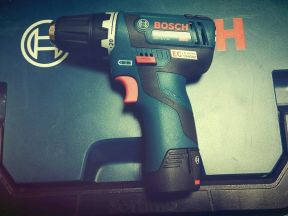 Шуруповерт новый Bosch GSR 12V-20