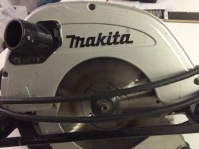 Дисковая пила Makita 5704R