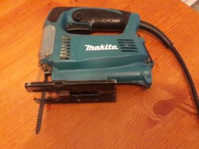 Лобзик makita 4327