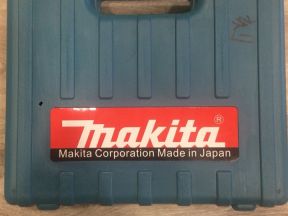 Шуруповёрт Makita DF330DWE