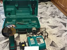 Ушм (болгарка) makita BGA452RFE аккумуляторная