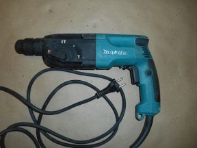 Перфоратор Makita HR 2450