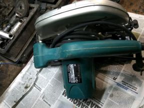 Циркулярная пила makita 5704R