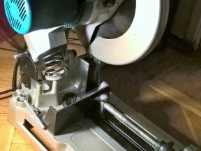 Отрезная пила Makita LC 1230