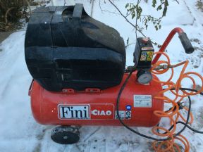 Электрокомпрессор Fini ciao 25/1850 в рабочем сост