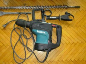 Перфоратор Makita HR4501C