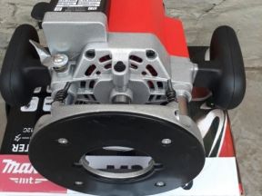 Фрезер Makita M3600