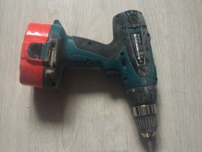 Аккумуляторная дрель-шуруповёрт makita 6347D