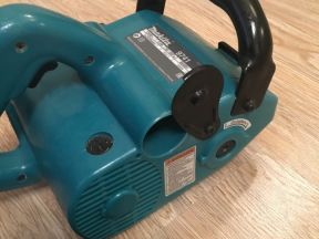 Makita 9741 + 2 насадки, метал и абразивных 120