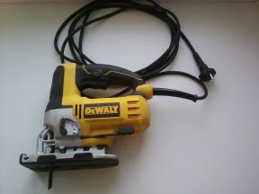 Лобзик DeWalt DW349-liru