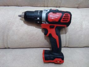 Шуруповерт MIlwaukee 2606