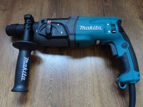 Перфоратор makita HR 2470FT