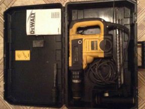 Перфоратор-отбойник dewalt D25501