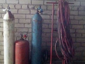 Пост резак балон кислородный+балон пропановый+бало