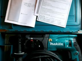 Новый перфоратор makita 2470