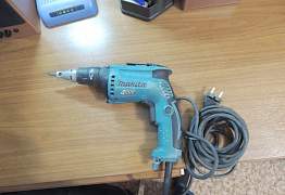 Шуруповерт сетевой Makita FS4000