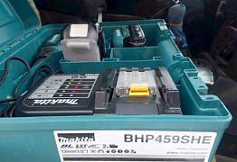 Акумуляторная дрель makita BHP 459SHE