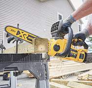 Компактная цепная пила Dewalt dccs620