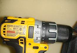 Шуруповерт DeWalt DCD791-2