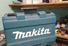 Шуруповерт Makita