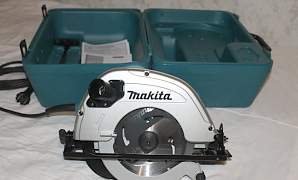 Продам новую дисковую пилу Makita 5704RK, 190 мм