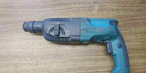 Продаю перфоратор Makita HR 2450