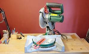 Торцовочная пила Bosch PCM 7
