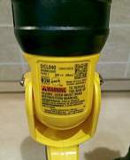 Светодиодный фонарь dewalt DCL040