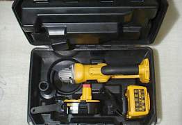 Аккумуляторная болгарка Dewalt DC 411