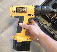 Шуруповерт dewalt DW907