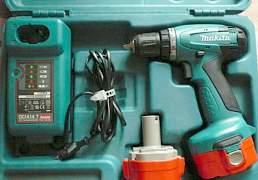 Шуруповерт Makita 6281D