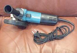 Нивелир Bosch PLL 360 болгарка Makita 9558HN