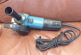 Нивелир Bosch PLL 360 болгарка Makita 9558HN