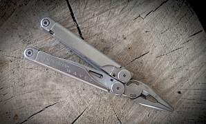 Мультитул Leatherman Wave