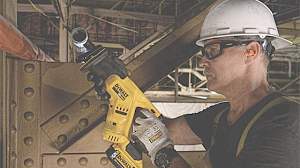 Сабельная пила Dewalt DCS367