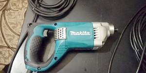 Makita Професионалтная дрель