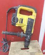 Продам перфоратор DeWalt d25501