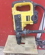 Продам перфоратор DeWalt d25501