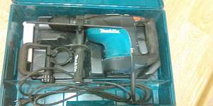 Перфоратор SDS-МАКС Makita HR4001C