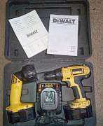 Шуруповерт DeWalt