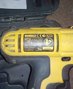 Шуруповерт DeWalt